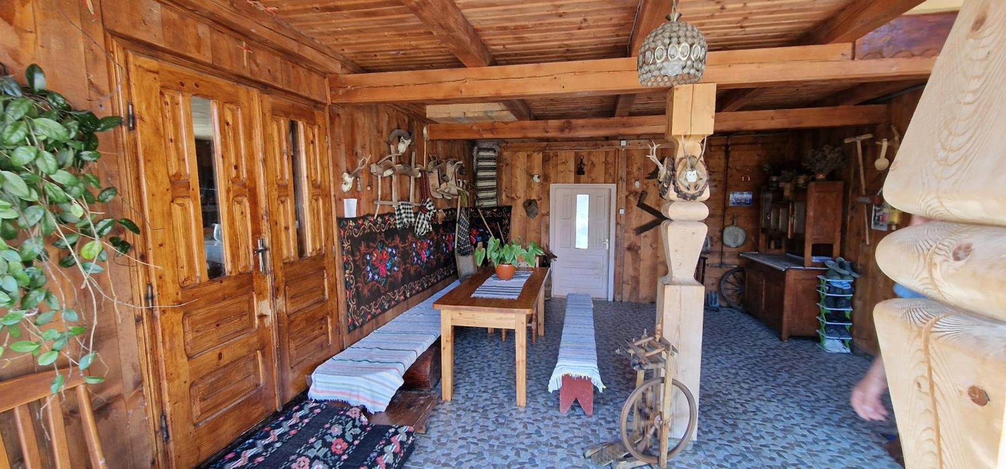 Hotel Casa Agroturistica Tarancuta Din Vatra Moldoviţei Extérieur photo