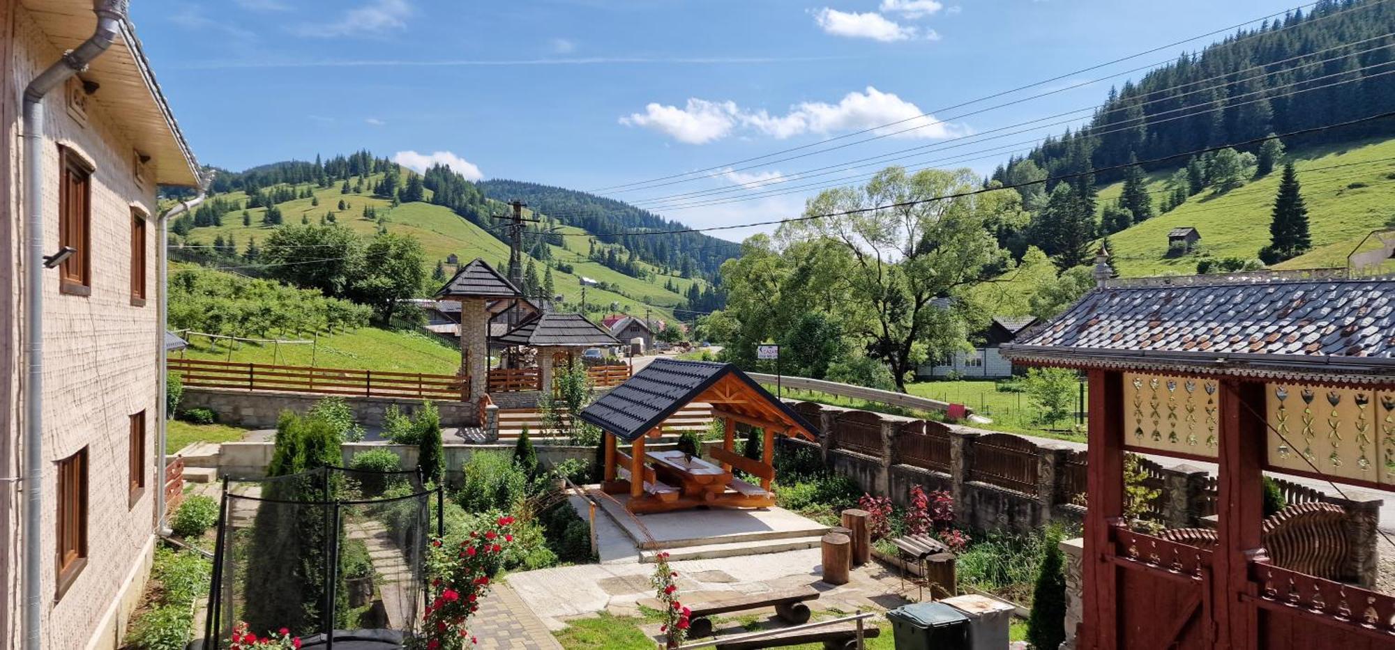 Hotel Casa Agroturistica Tarancuta Din Vatra Moldoviţei Extérieur photo